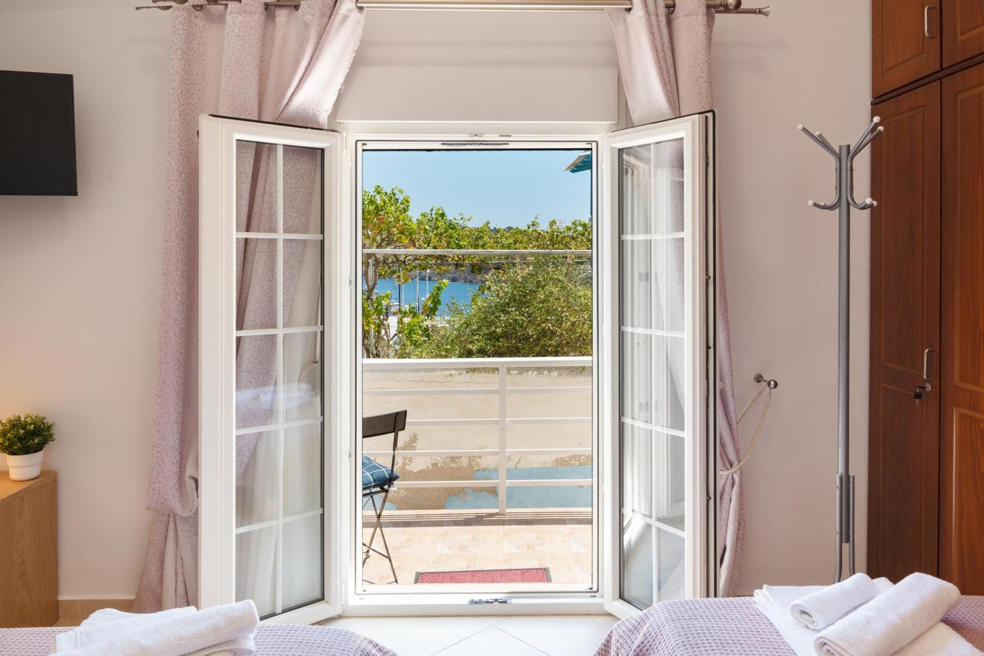 Anna House Apartment Panteli Bagian luar foto